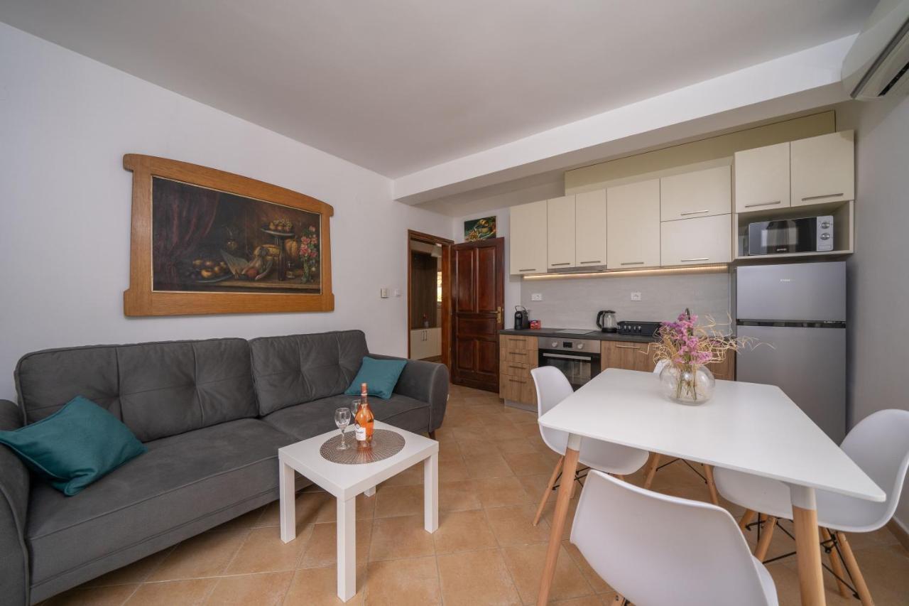 Ferienwohnung Dobrota Blue Kotor Exterior foto