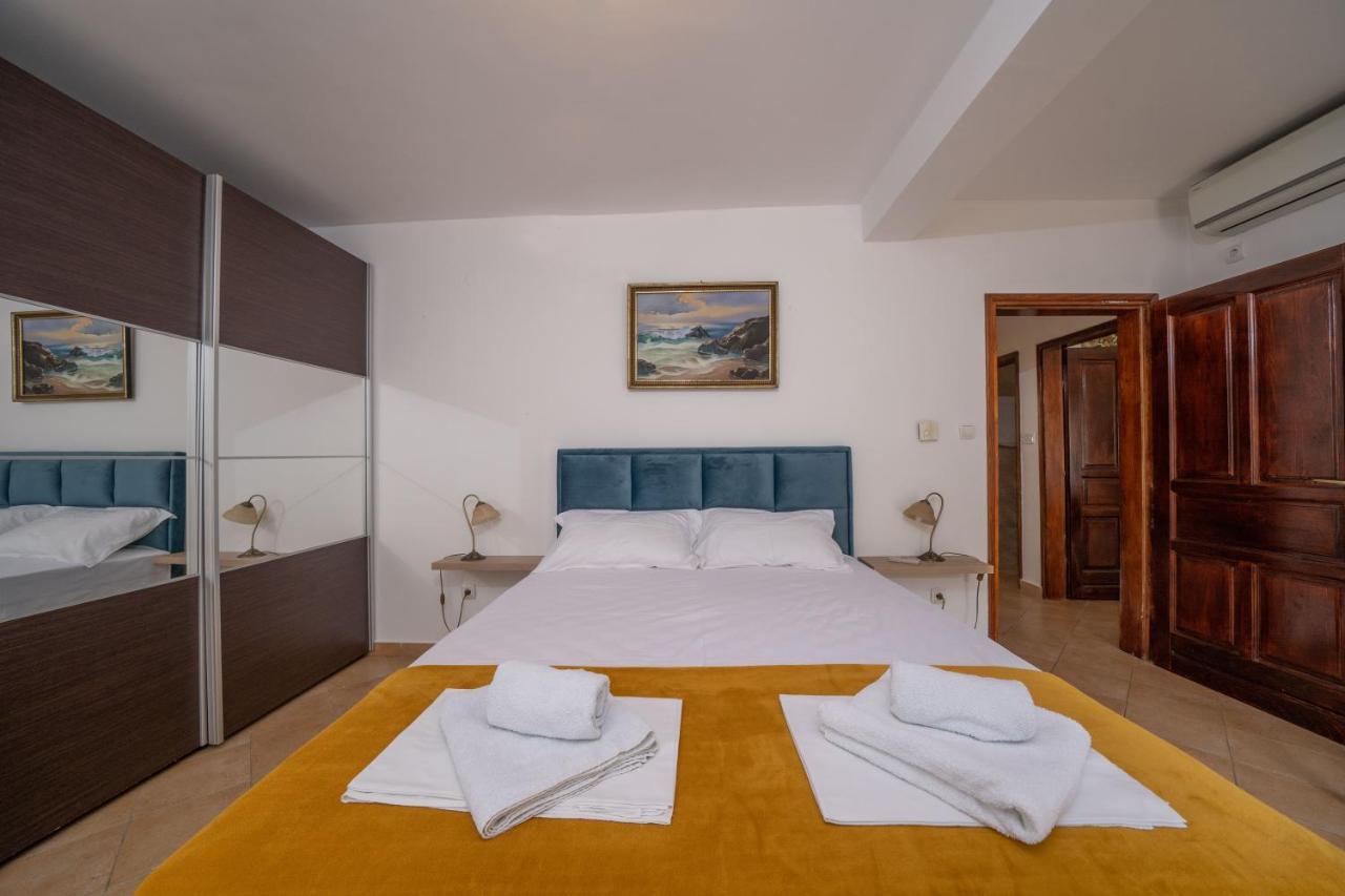 Ferienwohnung Dobrota Blue Kotor Exterior foto