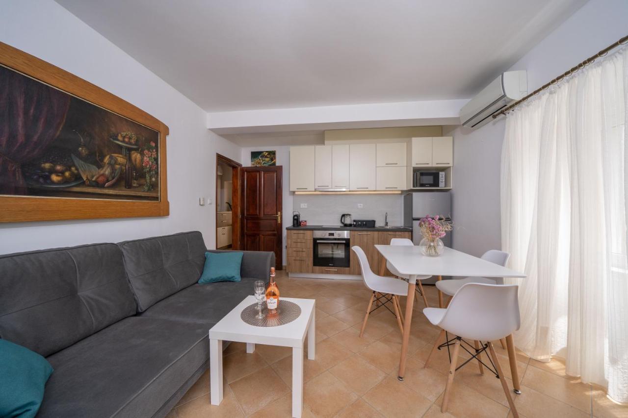 Ferienwohnung Dobrota Blue Kotor Exterior foto